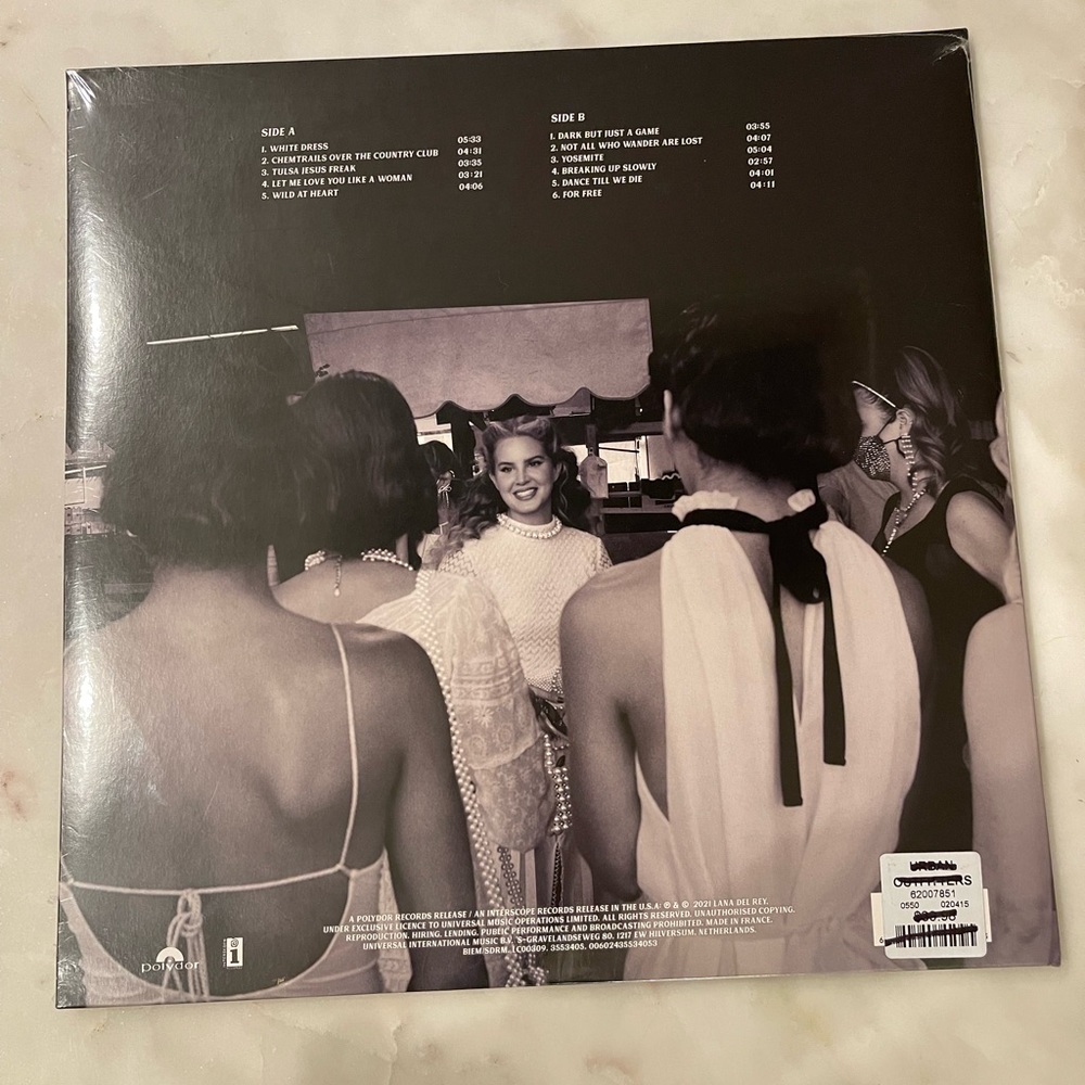 Lana del Rey LP Chemtrails Over the Country Club Urban Outfitters Exclusive - Picture 2 of 3